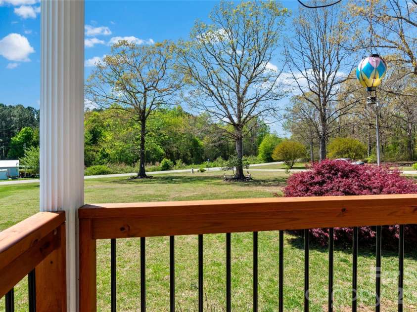 6004 Aaron Lane, Hamptonville, NC 27020.  MLS# CAR4367317, YatesRealty ID 10844. 