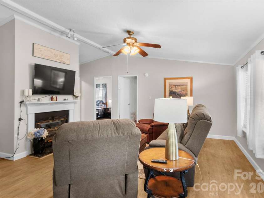 6004 Aaron Lane, Hamptonville, NC 27020.  MLS# CAR4367317, YatesRealty ID 10844. 
