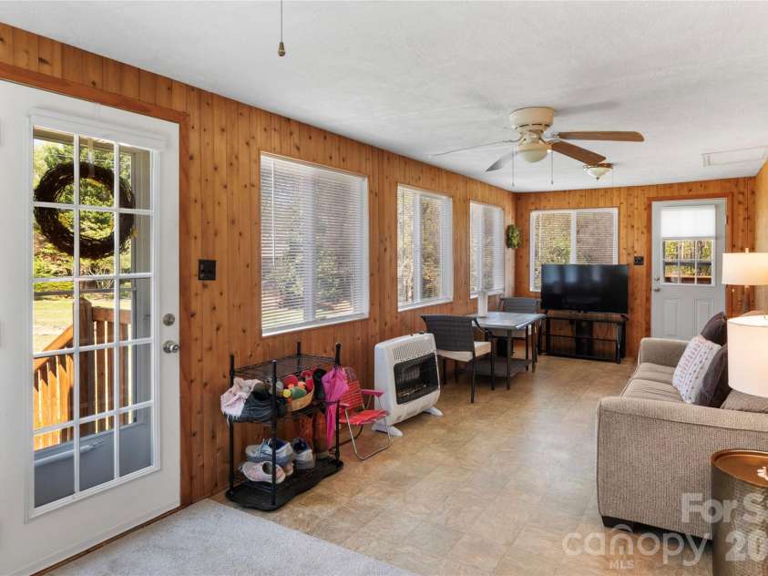 6004 Aaron Lane, Hamptonville, NC 27020.  MLS# CAR4367317, YatesRealty ID 10844. 