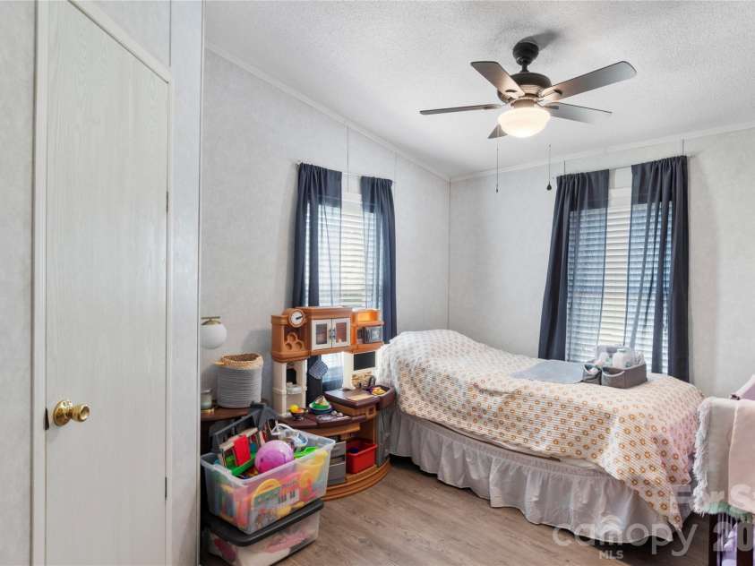 6004 Aaron Lane, Hamptonville, NC 27020.  MLS# CAR4367317, YatesRealty ID 10844. 