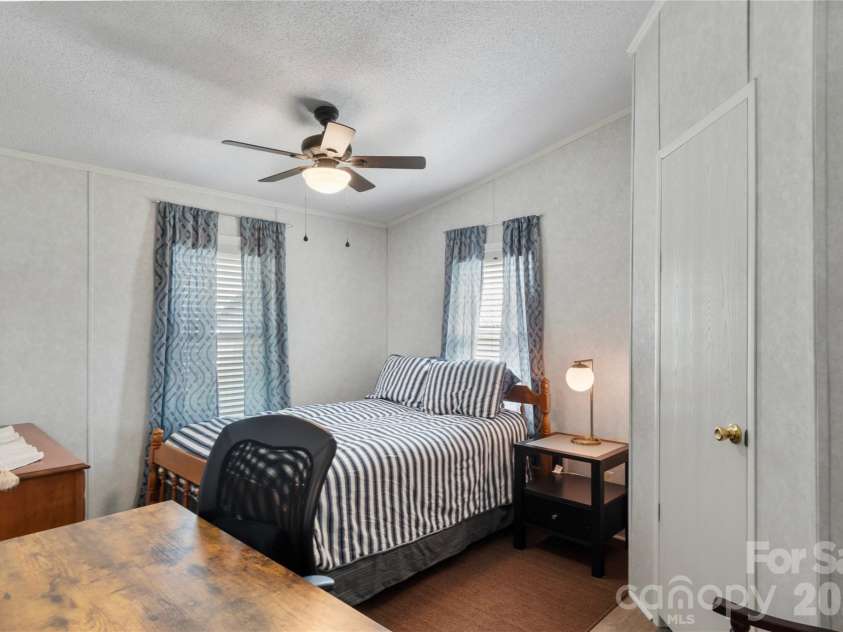 6004 Aaron Lane, Hamptonville, NC 27020.  MLS# CAR4367317, YatesRealty ID 10844. 