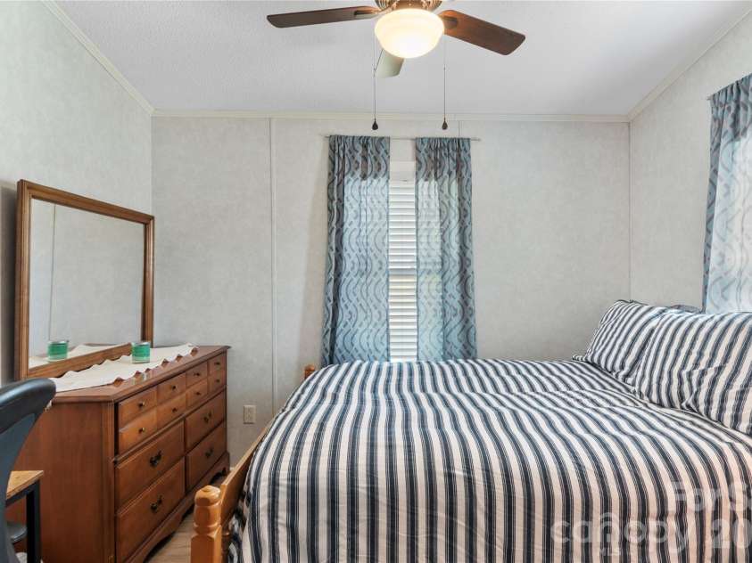 6004 Aaron Lane, Hamptonville, NC 27020.  MLS# CAR4367317, YatesRealty ID 10844. 