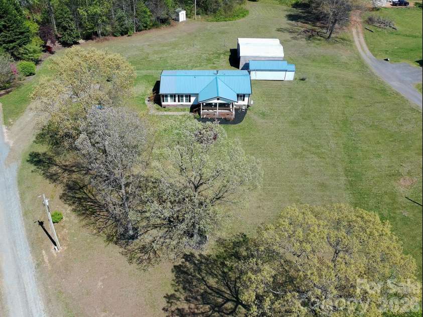6004 Aaron Lane, Hamptonville, NC 27020.  MLS# CAR4367317, YatesRealty ID 10844. 