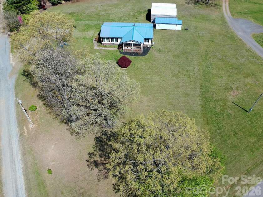 6004 Aaron Lane, Hamptonville, NC 27020.  MLS# CAR4367317, YatesRealty ID 10844. 