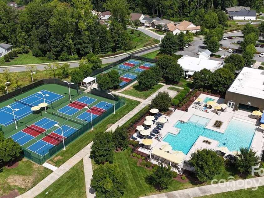 6296 Raven Rock Drive, Denver, NC 28037.  MLS# CAR4195709, YatesRealty ID 10844. TENNS AND PICKLEBALL COURTS