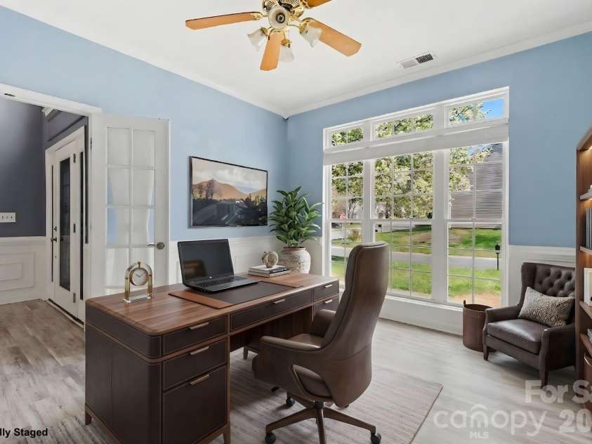 2529 Waters Vista Circle, Charlotte, NC 28213.  MLS# CAR4359725, YatesRealty ID 10845. 