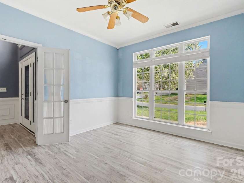2529 Waters Vista Circle, Charlotte, NC 28213.  MLS# CAR4359725, YatesRealty ID 10845. 