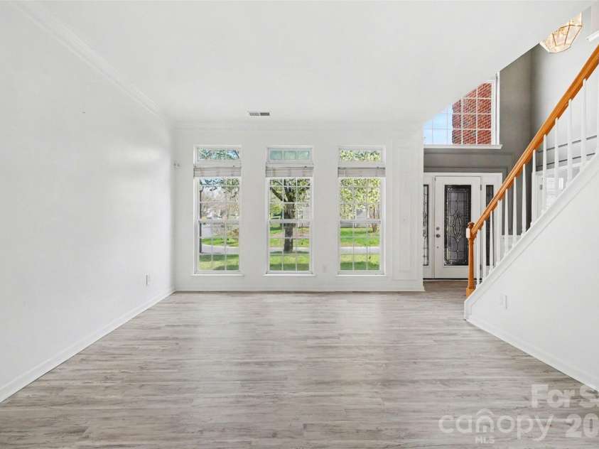 2529 Waters Vista Circle, Charlotte, NC 28213.  MLS# CAR4359725, YatesRealty ID 10845. 