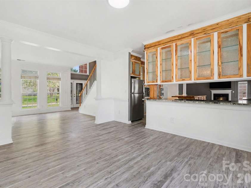 2529 Waters Vista Circle, Charlotte, NC 28213.  MLS# CAR4359725, YatesRealty ID 10845. 