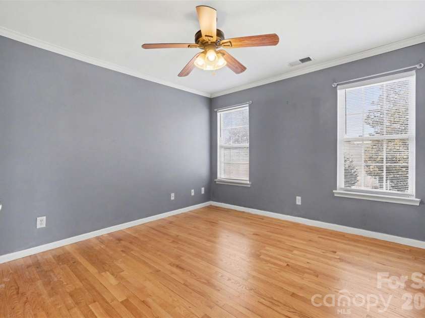 2529 Waters Vista Circle, Charlotte, NC 28213.  MLS# CAR4359725, YatesRealty ID 10845. 