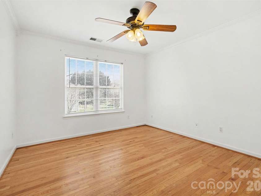 2529 Waters Vista Circle, Charlotte, NC 28213.  MLS# CAR4359725, YatesRealty ID 10845. 
