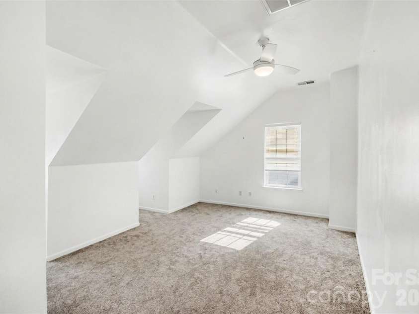 2529 Waters Vista Circle, Charlotte, NC 28213.  MLS# CAR4359725, YatesRealty ID 10845. 