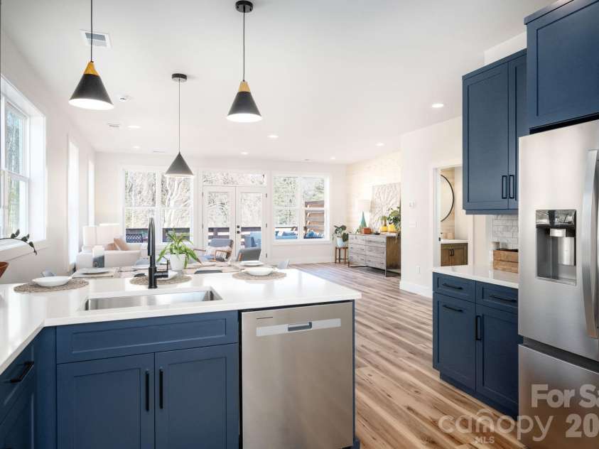 207 Ferrell Lane, Black Mountain, NC 28711.  MLS# CAR4344334, YatesRealty ID 10847. Bright and Open Plan