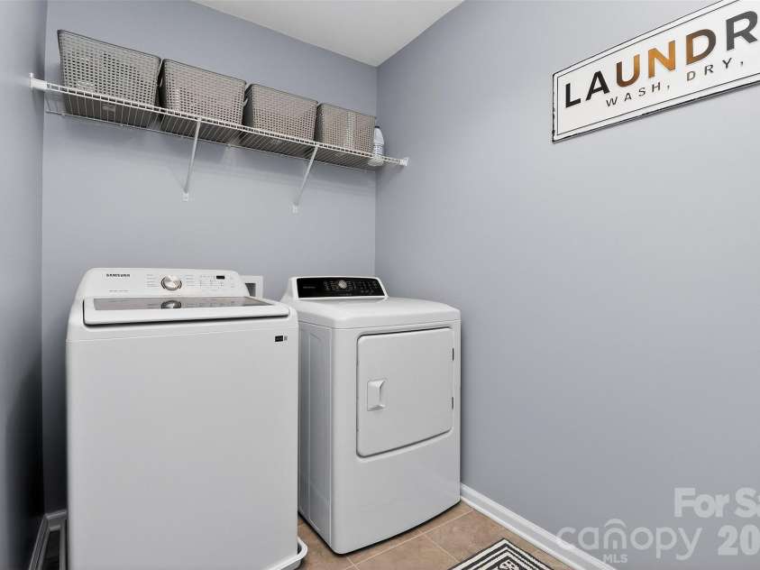 276 Ascot Run Way, Fort Mill, SC 29715.  MLS# CAR4366919, YatesRealty ID 10848. Laundry Room