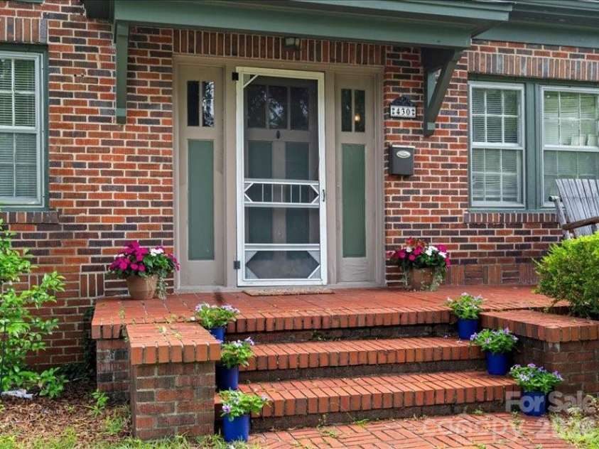 430 3rd Street, Cheraw, SC 29520.  MLS# CAR4357330, YatesRealty ID 10849. 