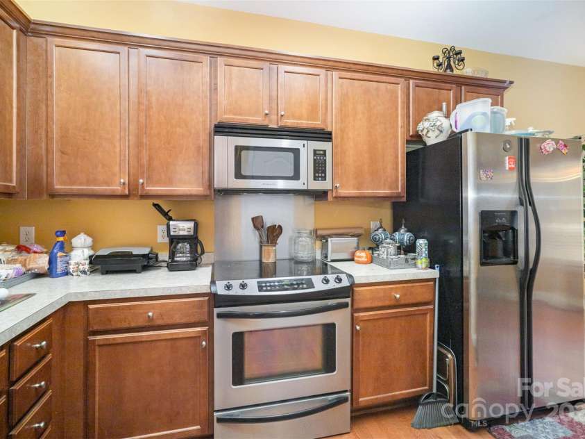 195 Linkside Court, Lenoir, NC 28645.  MLS# CAR4206012, YatesRealty ID 1085. 