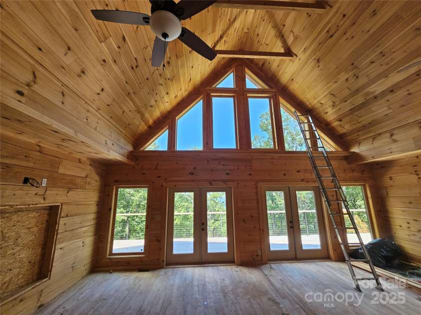 266 Potomac Falls Drive, Black Mountain, NC 28711.  MLS# CAR4293950, YatesRealty ID 1085. 