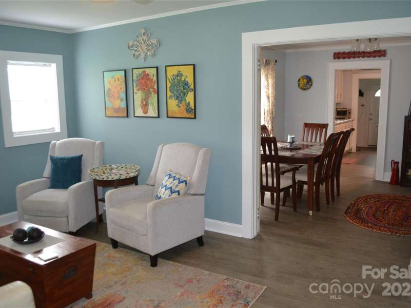 2818 Ridge Avenue, Concord, NC 28025.  MLS# CAR4294735, YatesRealty ID 1085. Living Room View from front door.