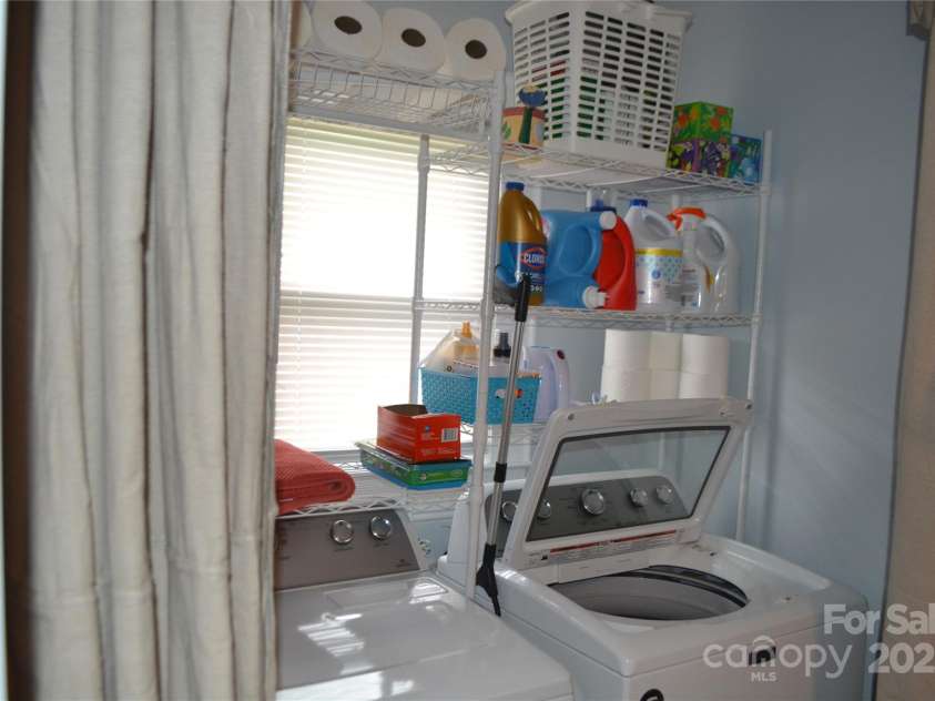2818 Ridge Avenue, Concord, NC 28025.  MLS# CAR4294735, YatesRealty ID 1085. Washer and dryer