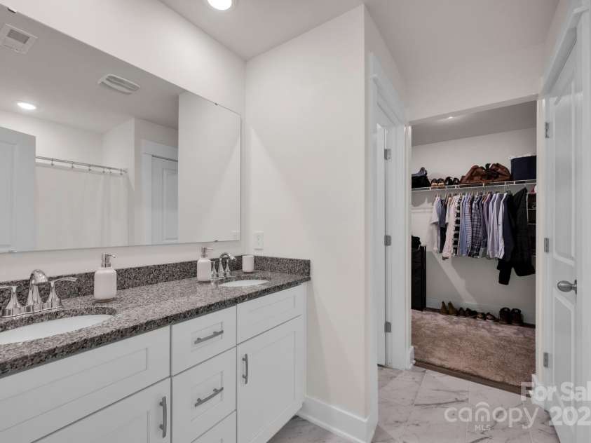 320 Heritage Place, Mooresville, NC 28115.  MLS# CAR4226618, YatesRealty ID 10850. 