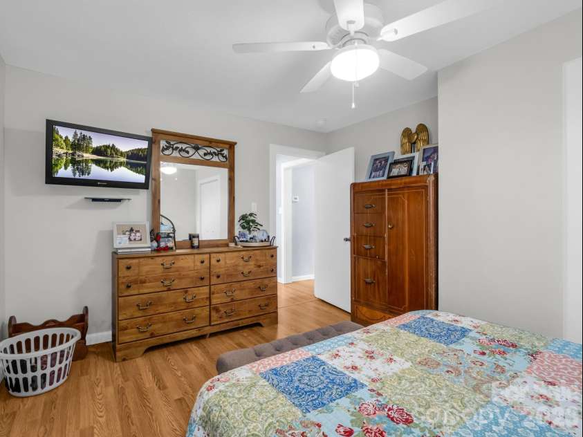 1086 Carters Ridge Road, Spruce Pine, NC 28777.  MLS# CAR4351879, YatesRealty ID 10853. Bedroom 2