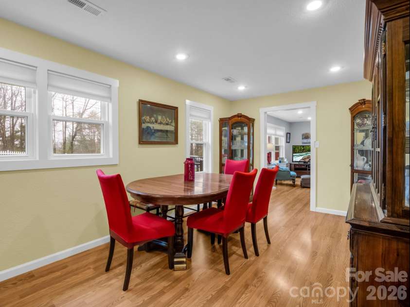 1086 Carters Ridge Road, Spruce Pine, NC 28777.  MLS# CAR4351879, YatesRealty ID 10853. Dining 1