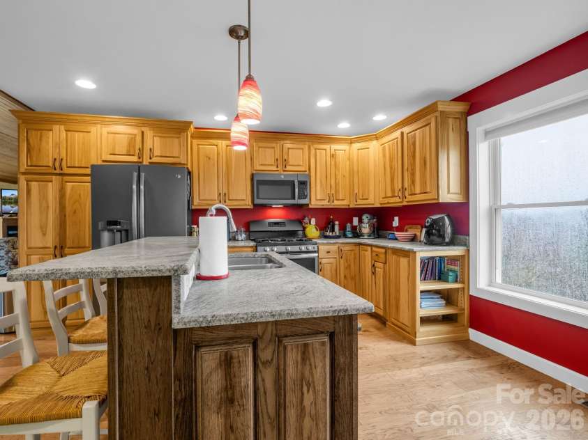 1086 Carters Ridge Road, Spruce Pine, NC 28777.  MLS# CAR4406527, YatesRealty ID 10853. Eat In Kitchen 2