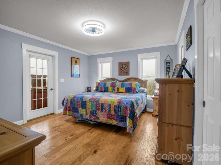 1086 Carters Ridge Road, Spruce Pine, NC 28777.  MLS# CAR4406527, YatesRealty ID 10853. Primary Bedroom
