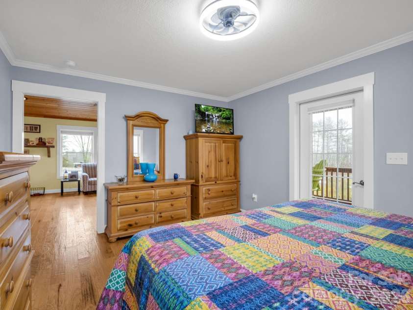 1086 Carters Ridge Road, Spruce Pine, NC 28777.  MLS# CAR4406527, YatesRealty ID 10853. Primary Bedroom
