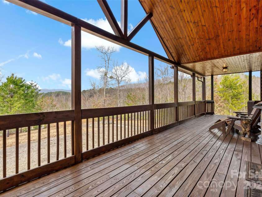 62 Bear Cliff Drive, Nebo, NC 28761.  MLS# CAR4211845, YatesRealty ID 10853. 