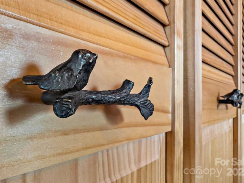 62 Bear Cliff Drive, Nebo, NC 28761.  MLS# CAR4211845, YatesRealty ID 10853. 