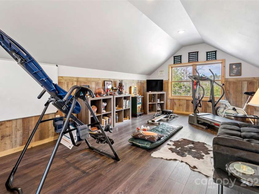 62 Bear Cliff Drive, Nebo, NC 28761.  MLS# CAR4211845, YatesRealty ID 10853. 