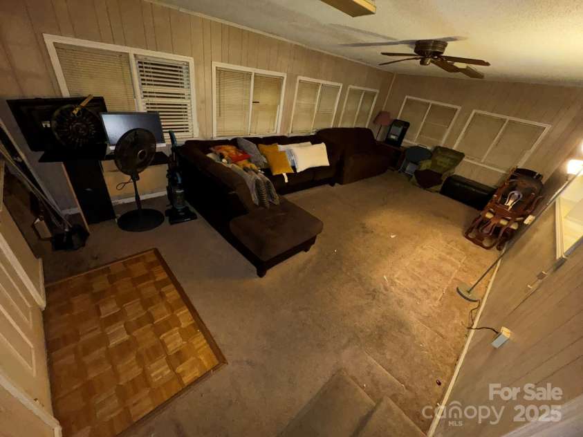 518 Glenn Street, Chester, SC 29706.  MLS# CAR4219425, YatesRealty ID 10854. 