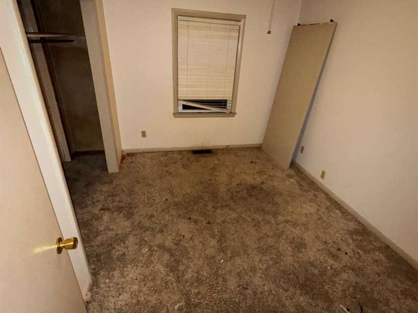 518 Glenn Street, Chester, SC 29706.  MLS# CAR4219425, YatesRealty ID 10854. Bedroom 1