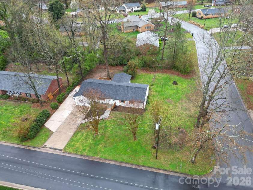 908 Woodside Drive, Kings Mountain, NC 28086.  MLS# CAR4358750, YatesRealty ID 10856. 