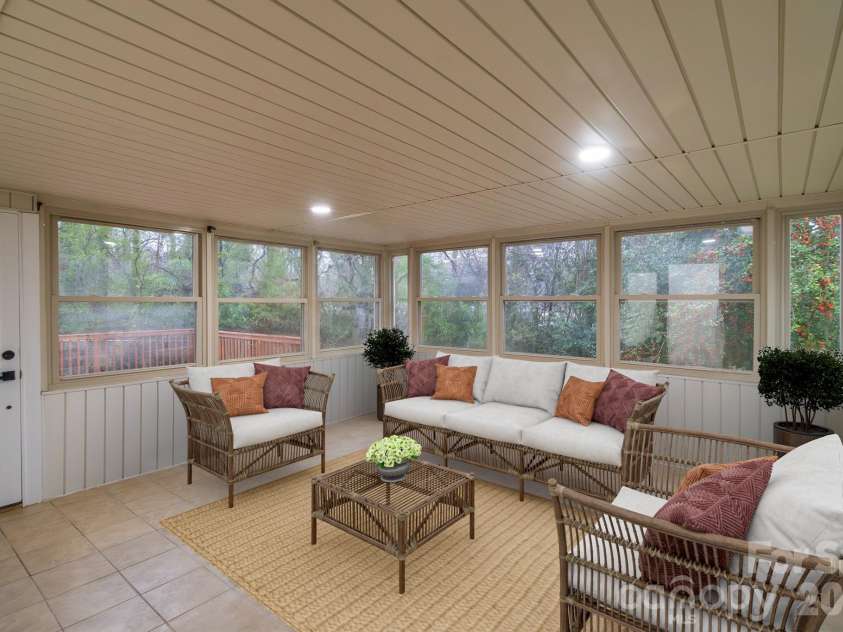 908 Woodside Drive, Kings Mountain, NC 28086.  MLS# CAR4358750, YatesRealty ID 10856. 