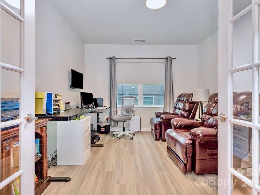 1029 Dali Boulevard, Mount Holly, NC 28120.  MLS# CAR4288022, YatesRealty ID 10857. 