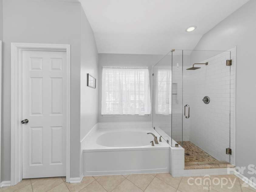 1440 Lockhart Place, Concord, NC 28027.  MLS# CAR4359760, YatesRealty ID 10857. 