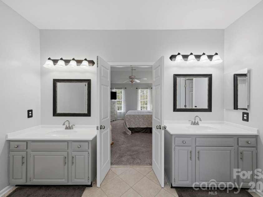 1440 Lockhart Place, Concord, NC 28027.  MLS# CAR4359760, YatesRealty ID 10857. 