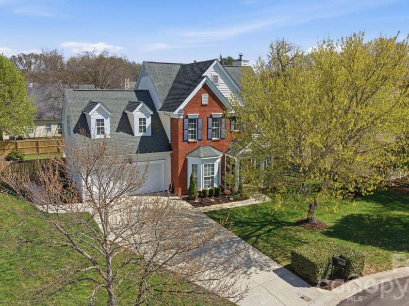 1440 Lockhart Place, Concord, NC 28027.  MLS# CAR4359760, YatesRealty ID 10857. 