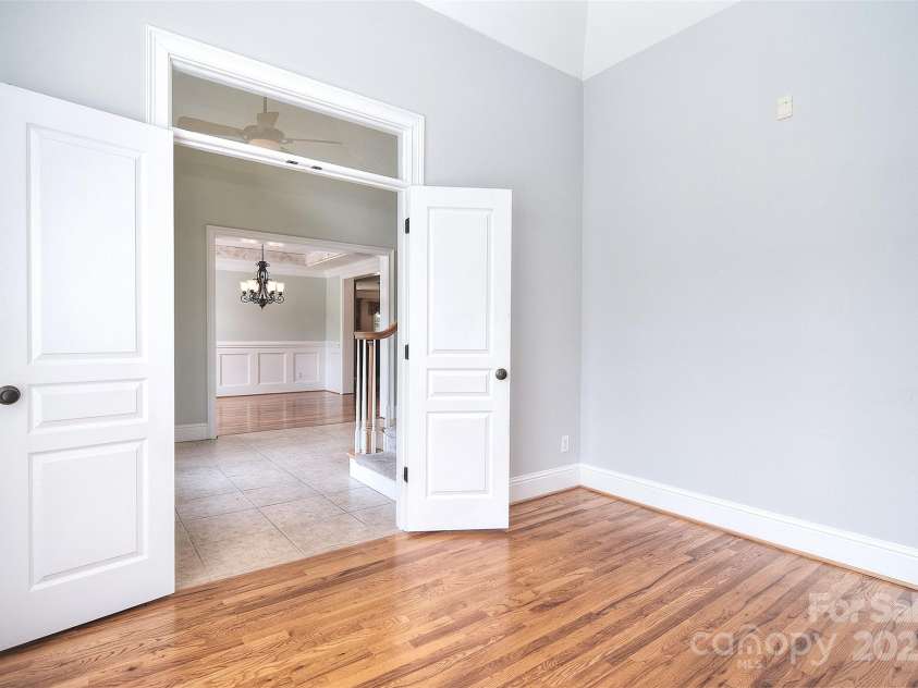 6927 Ellington Farm Lane, Mint Hill, NC 28227.  MLS# CAR4246832, YatesRealty ID 10858. 