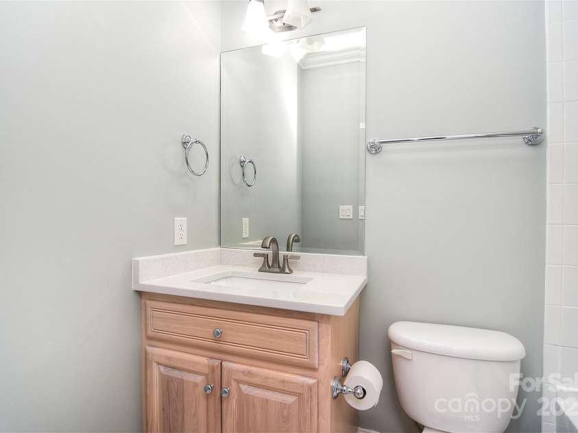 6927 Ellington Farm Lane, Mint Hill, NC 28227.  MLS# CAR4246832, YatesRealty ID 10858. 