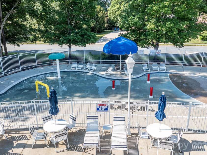 16033 Agincourt Drive, Huntersville, NC 28078.  MLS# CAR4313163, YatesRealty ID 1086. 