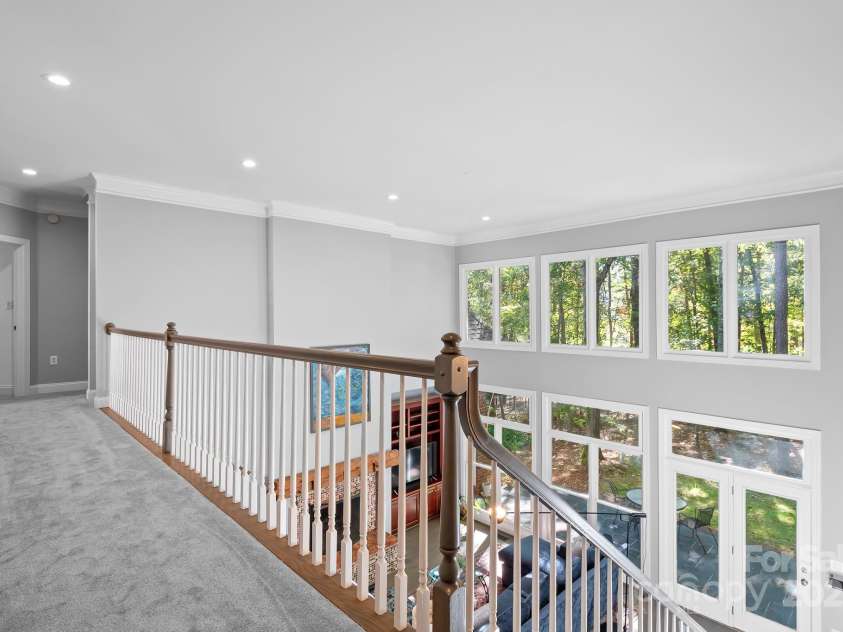16033 Agincourt Drive, Huntersville, NC 28078.  MLS# CAR4313163, YatesRealty ID 1086. Wide and Bright upstairs landing