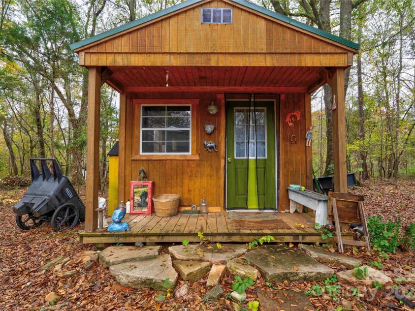 2224 Taylor Road, Shelby, NC 28152.  MLS# CAR4198848, YatesRealty ID 1086. 