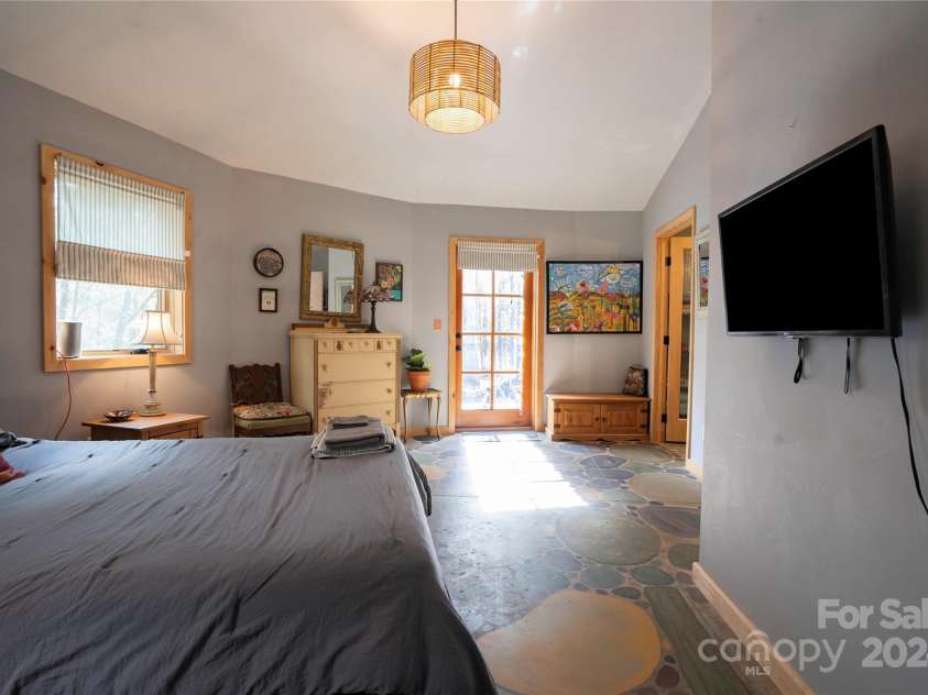 2224 Taylor Road, Shelby, NC 28152.  MLS# CAR4198848, YatesRealty ID 1086. Primary Bedroom
