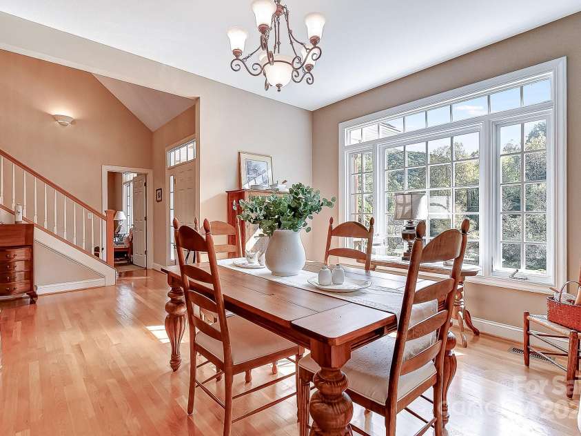 35 Country Wood Way, Horse Shoe, NC 28742.  MLS# CAR4313865, YatesRealty ID 1086. 