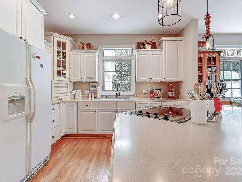 35 Country Wood Way, Horse Shoe, NC 28742.  MLS# CAR4313865, YatesRealty ID 1086. 