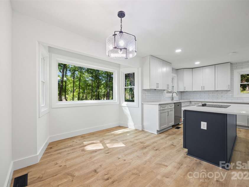948 Kingswood Drive, Rock Hill, SC 29732.  MLS# CAR4301642, YatesRealty ID 10861. 