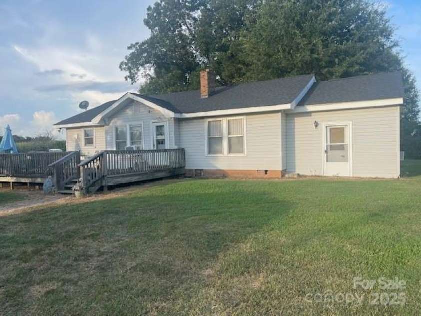 3513 Gilboa Road, Marshville, NC 28103.  MLS# CAR4283541, YatesRealty ID 10862. 